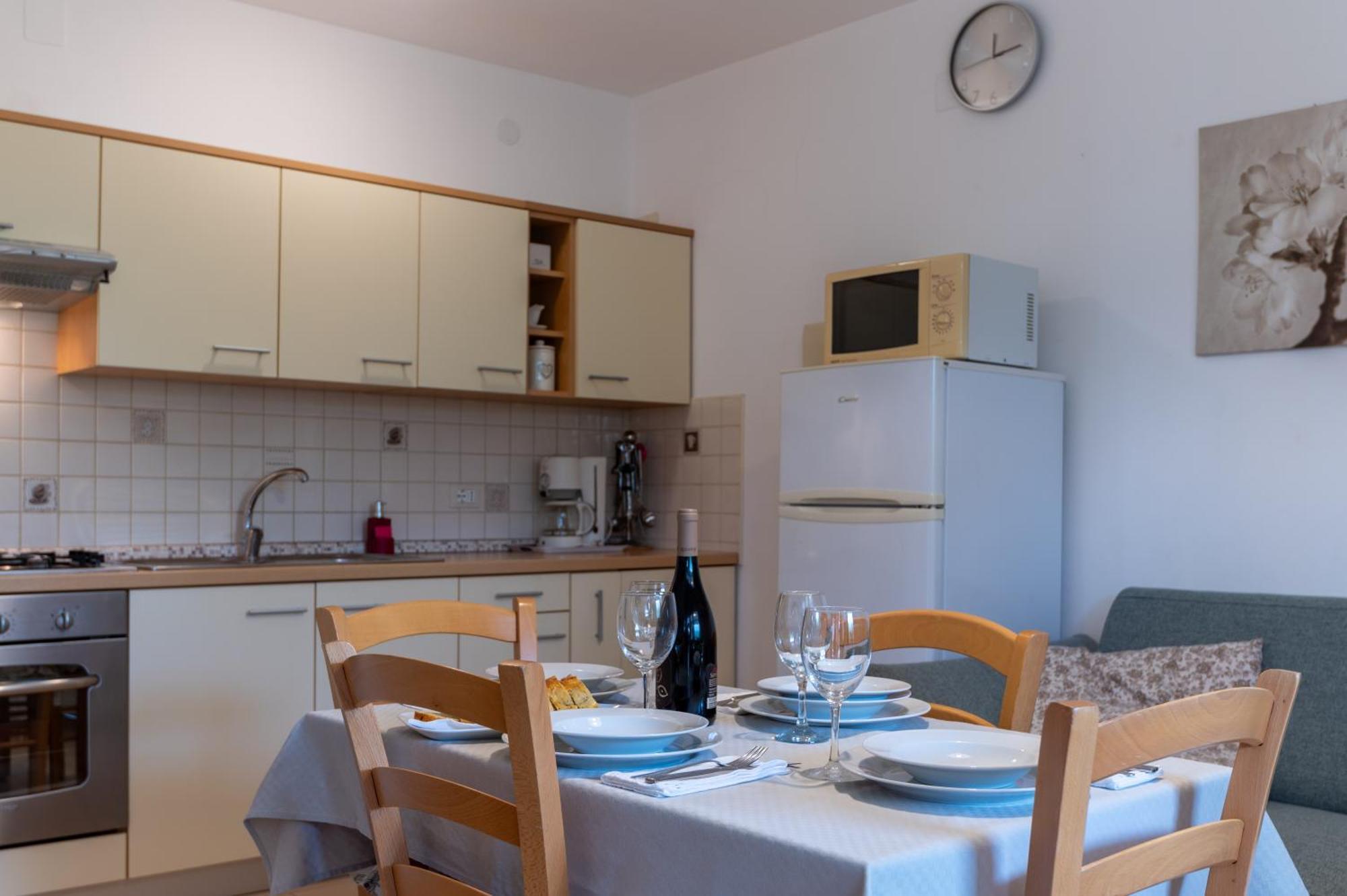 Apartments Mirella Novigrad  Exterior photo