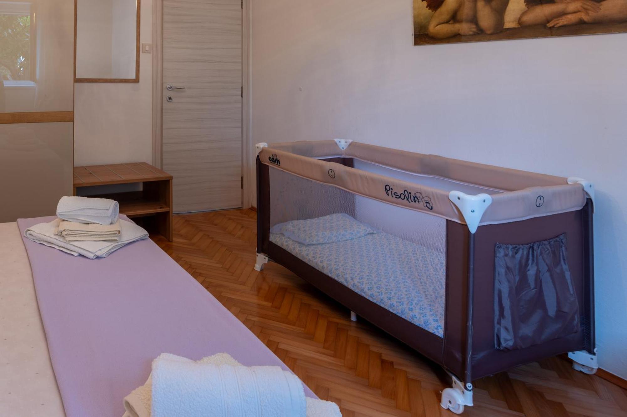 Apartments Mirella Novigrad  Exterior photo